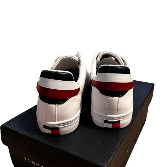 Tommy Hilfiger - Women's Loto White Ii Sneaker - Size 8.5 M - Picture 4 of 6